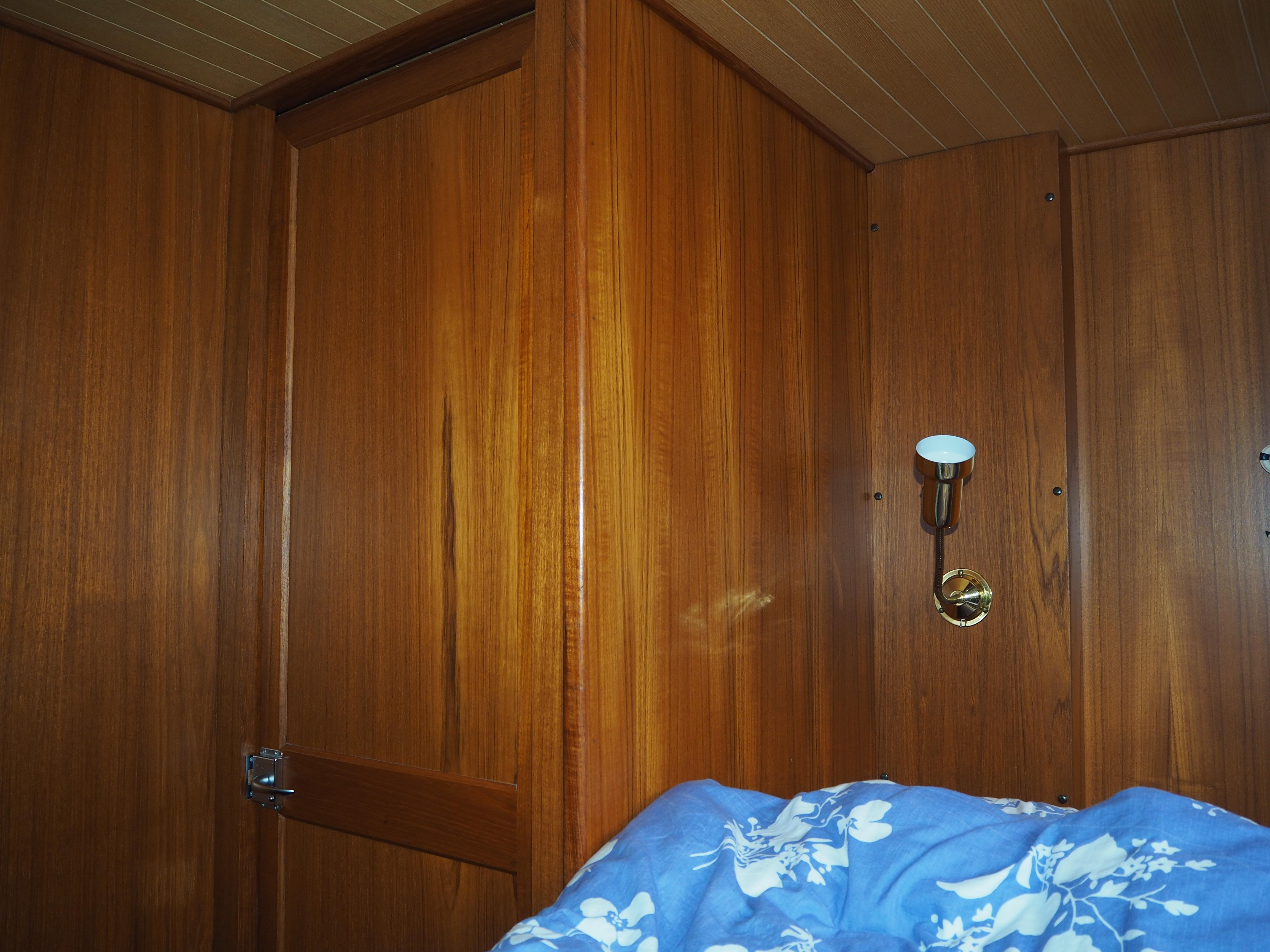 Aft cabin, Accommodation